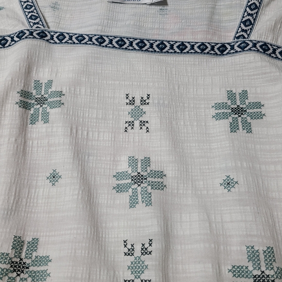 Rickis Top - Picture 2 of 4